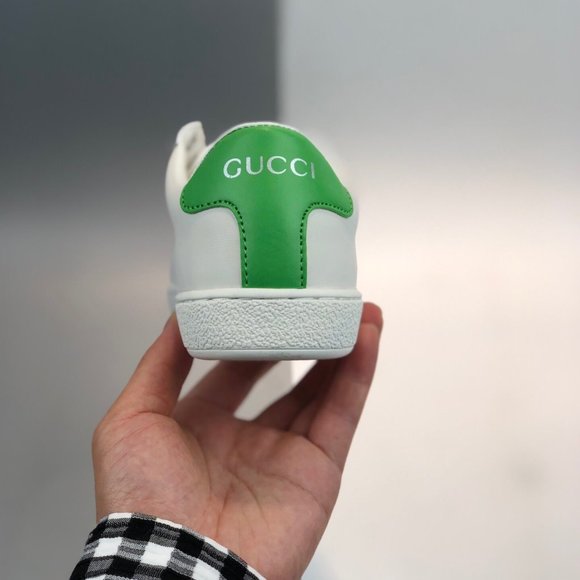 NEWGucci leather board shoes small white shoes